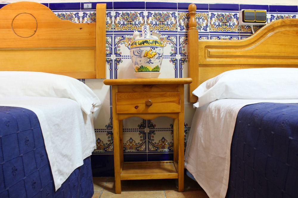Hostal Lis Seville Exterior photo