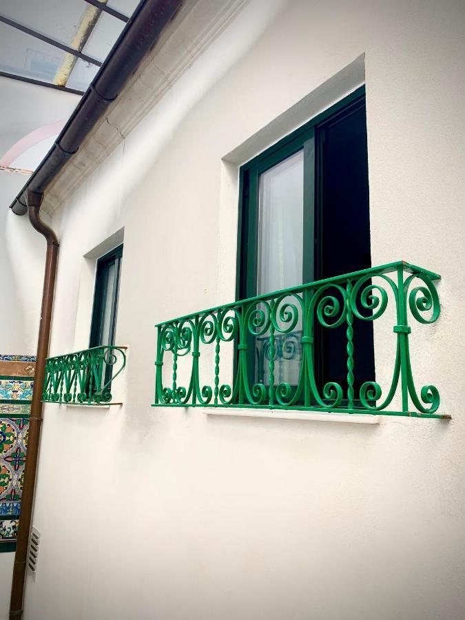 Hostal Lis Seville Exterior photo