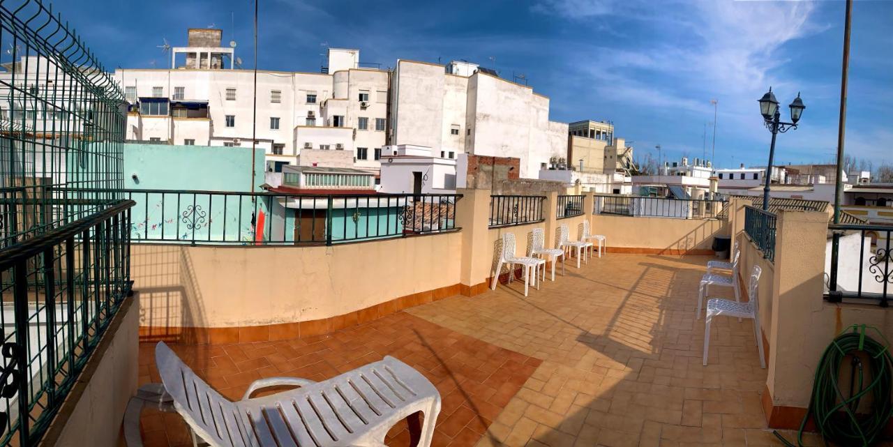Hostal Lis Seville Exterior photo